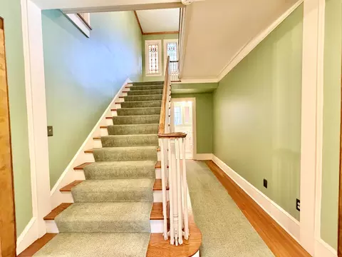 Entry Way - 841 Douglas Ave, Elgin, IL 60120 photo 6 of 10