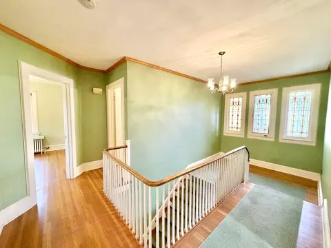 Entry Way - 841 Douglas Ave, Elgin, IL 60120 photo 8 of 10