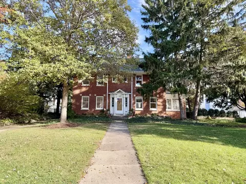 Exterior - 841 Douglas Ave, Elgin, IL 60120 photo 5 of 9