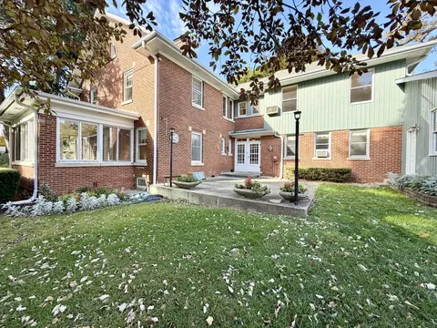 Exterior - 841 Douglas Ave, Elgin, IL 60120 photo 4 of 9