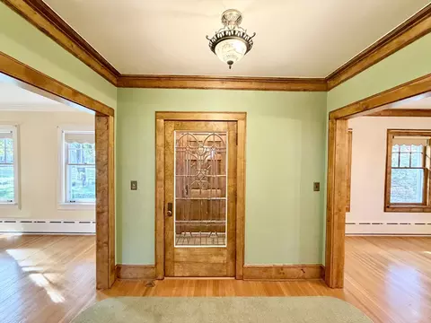 Entry Way - 841 Douglas Ave, Elgin, IL 60120 photo 1 of 10