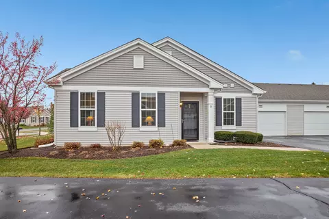 1594 Hannah Ln #1112, Pingree Grove, IL 60140
