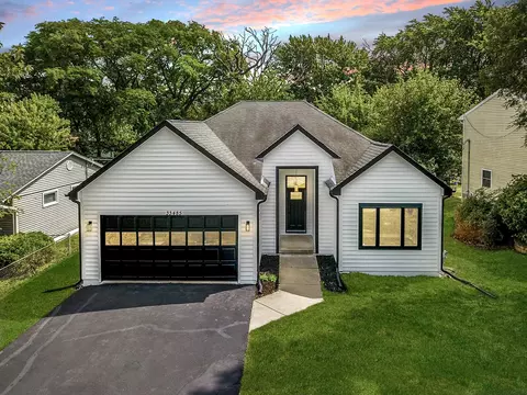 33485 N Mill Rd, Grayslake, IL 60030