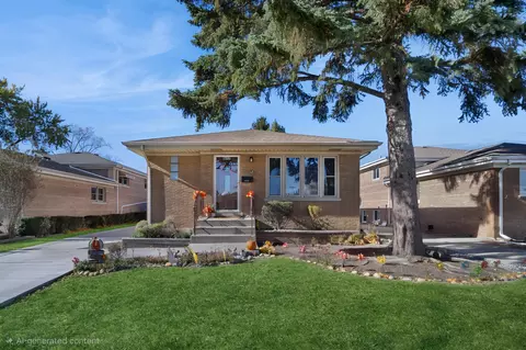 8632 N Merrill St, Niles, IL 60714