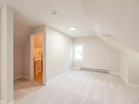 Bedroom - 237 Ingleside Ave, Aurora, IL 60506 photo 4 of 4