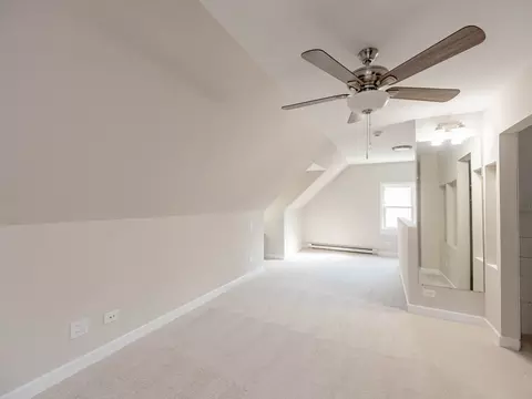 Bedroom - 237 Ingleside Ave, Aurora, IL 60506 photo 3 of 4
