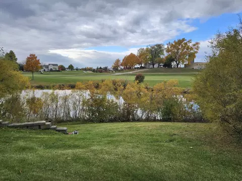 View/Area - 16212 Golfview Dr, Lockport, IL 60441 photo 2 of 5