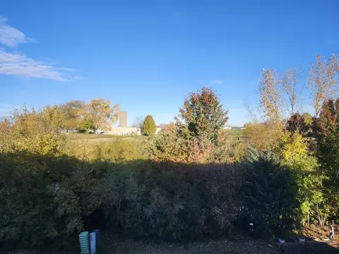 Exterior - 16212 Golfview Dr, Lockport, IL 60441 photo 5 of 15