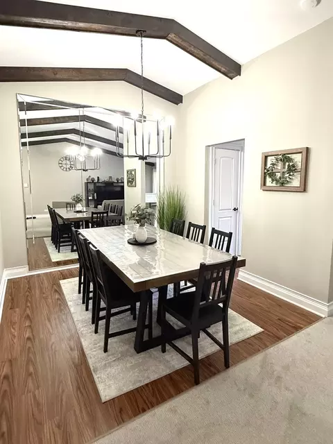 Dining - 113 Walters Ln #2A, Itasca, IL 60143 photo 2 of 3
