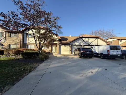 113 Walters Ln #2A, Itasca, IL 60143