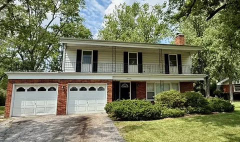 20436 Arcadian Dr, Olympia Fields, IL 60461