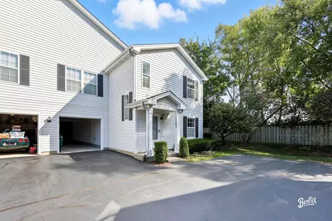 1303 Orleans Dr, Mundelein, IL 60060