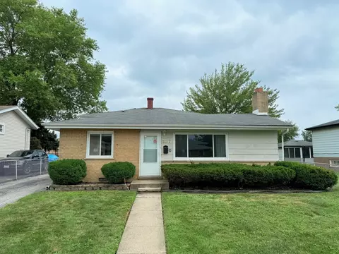 1287 Arthur St, Calumet City, IL 60409