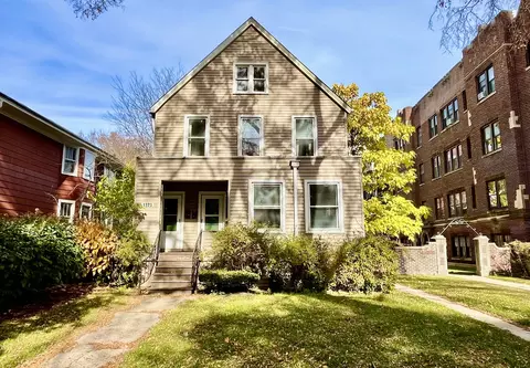1323 W Washington St, Evanston, IL 60202