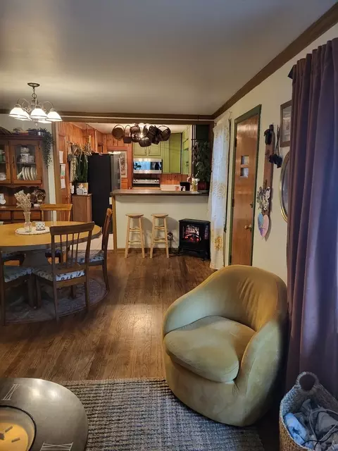 914 Cooper St, Dixon, IL 61021 photo 4
