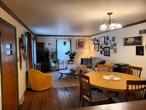 914 Cooper St, Dixon, IL 61021 photo 2