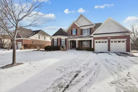 82 Open Pkwy S, Hawthorn Woods, IL 60047