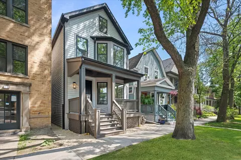 1542 W Highland Ave, Chicago, IL 60660