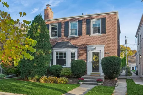 6319 N Le Mai Ave, Chicago, IL 60646