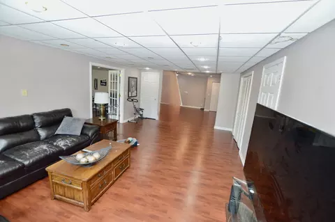 7015 Burning Tree Cir, Mchenry, IL 60050 photo 32