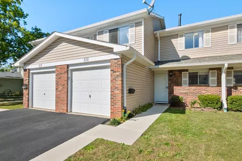 515 Dakota Ct, Carol Stream, IL 60188