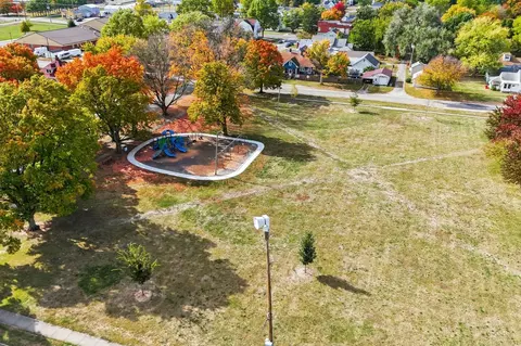 View/Area - 1205 Champaign Ave, Mattoon, IL 61938 photo 3 of 3