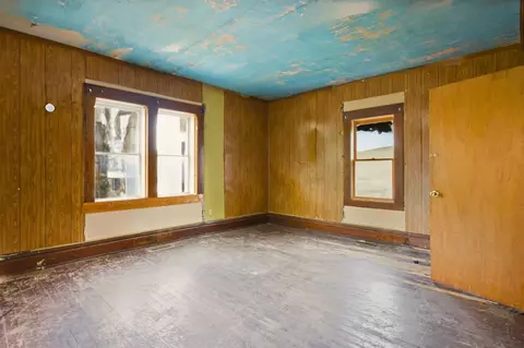 Bedroom - 1205 Champaign Ave, Mattoon, IL 61938 photo 4 of 4