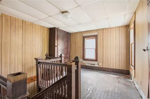 Entry Way - 1205 Champaign Ave, Mattoon, IL 61938 photo 4 of 4