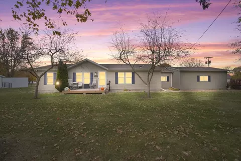 602 W 6th St, Minonk, IL 61760