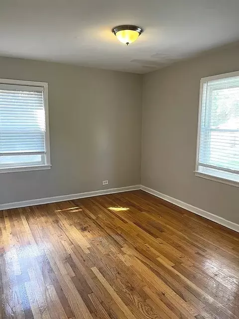 Bedroom - 17107 Longfellow Ave, Hazel Crest, IL 60429 photo 2 of 5