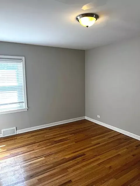 Bedroom - 17107 Longfellow Ave, Hazel Crest, IL 60429 photo 4 of 5