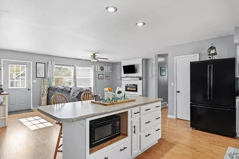 Kitchen - Undisclosed, Roberts, IL 60962 photo 3 of 4