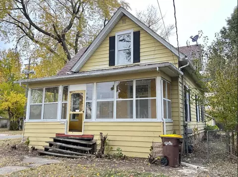 1802 16th Ave, Rockford, IL 61104