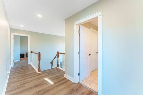 Entry Way - 2108 Brookshire Estates Ct, Plainfield, IL 60586 photo 2 of 3