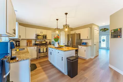 Kitchen - 2108 Brookshire Estates Ct, Plainfield, IL 60586 photo 3 of 3