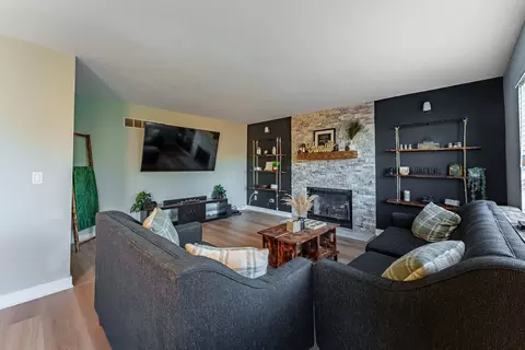 Living - 2108 Brookshire Estates Ct, Plainfield, IL 60586 photo 1 of 1