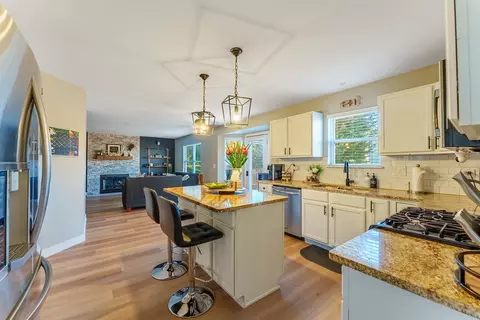 Kitchen - 2108 Brookshire Estates Ct, Plainfield, IL 60586 photo 1 of 3