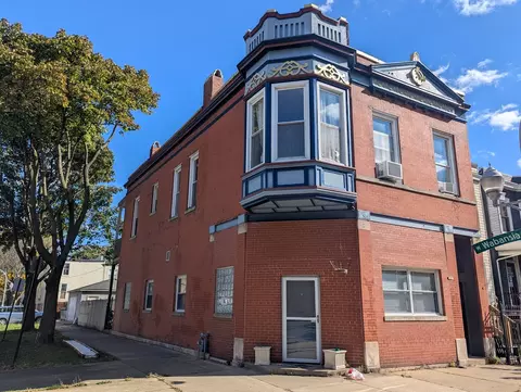 1657 N Monticello Ave, Chicago, IL 60647