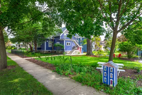105 S Wright St, Naperville, IL 60540 photo 6