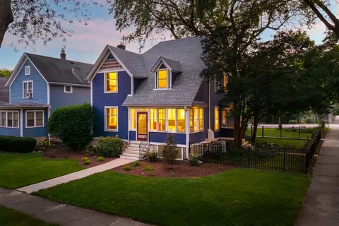 105 S Wright St, Naperville, IL 60540 photo 3