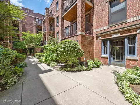2116 N Seminary Ave #28, Chicago, IL 60614