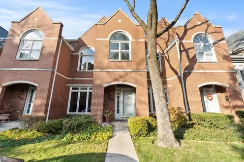 4260 W Thorndale Ave, Chicago, IL 60646