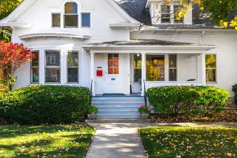 Exterior - 116 S Wright St, Naperville, IL 60540 photo 2 of 13