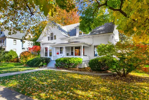 Exterior - 116 S Wright St, Naperville, IL 60540 photo 11 of 13