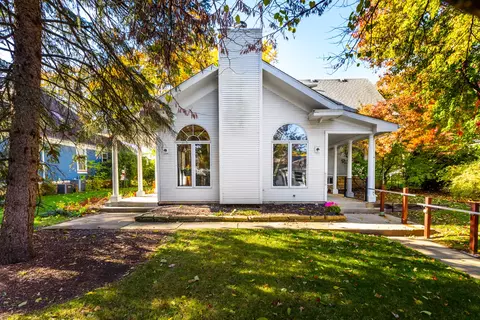 Exterior - 116 S Wright St, Naperville, IL 60540 photo 7 of 13