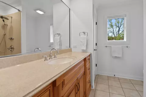 Bath - 1838 Ada Ln, Munster, IN 46321 photo 5 of 5
