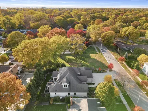 View/Area - 1838 Ada Ln, Munster, IN 46321 photo 3 of 9