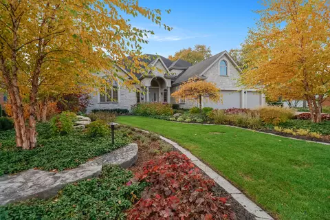 1838 Ada Ln, Munster, IN 46321