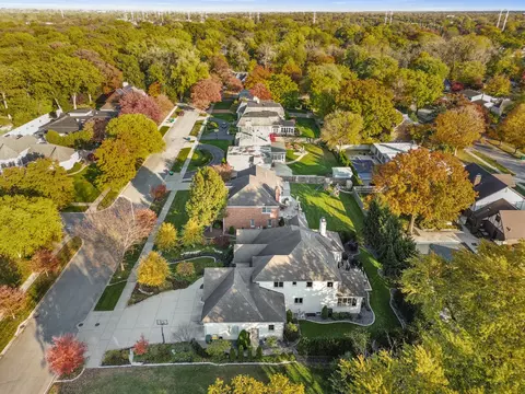 View/Area - 1838 Ada Ln, Munster, IN 46321 photo 6 of 9