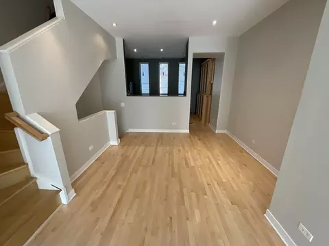 Living - 1221 W Cottage Pl, Chicago, IL 60607 photo 3 of 5